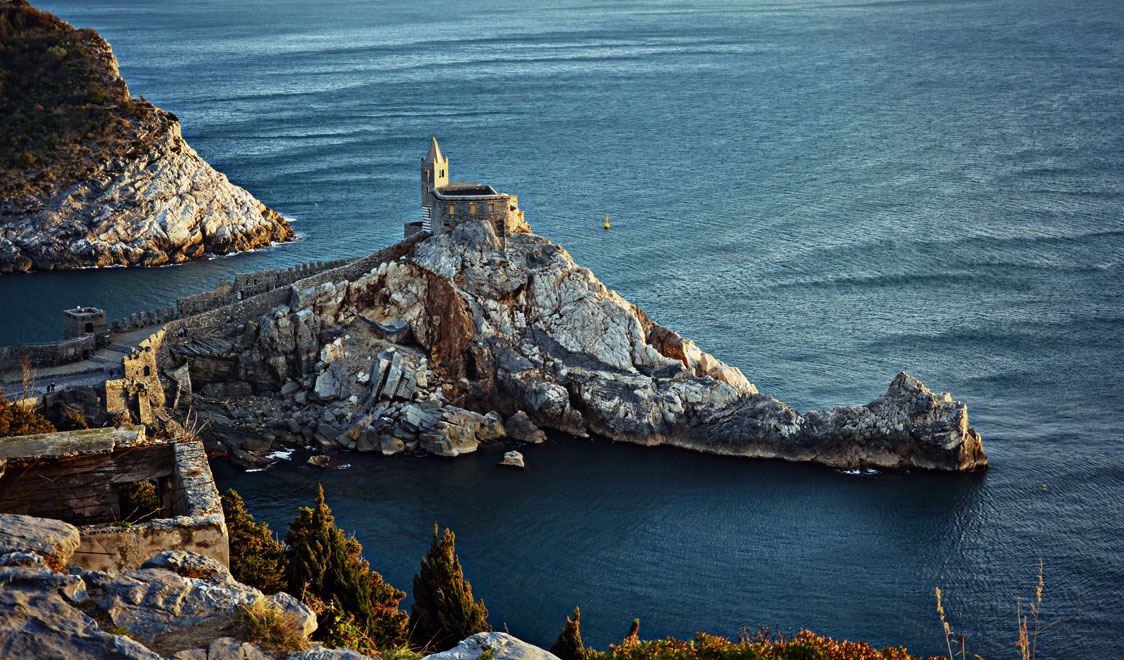 27-places-in-italy-that-dont-look-real-portovenere-liguria