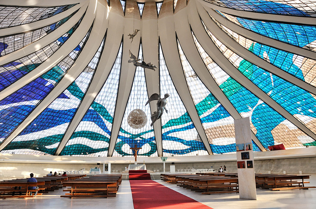 Cathedral_of_Brasilia_int_July