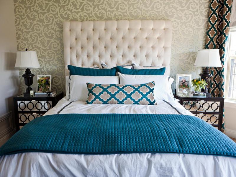 Turquoise-in-Preppy-Bedroom-Ideas